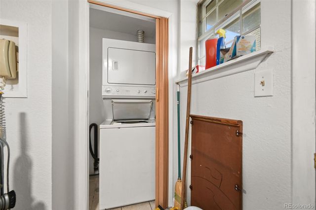 3480 S Akron Street 8, Denver, CO 80231