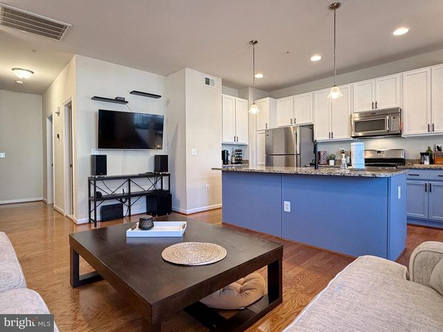 61 STEEPLECHASE DR, La Plata, MD 20646