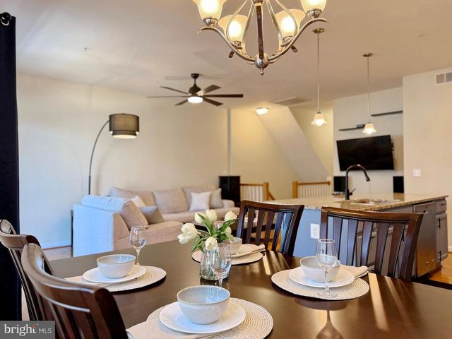 61 STEEPLECHASE DR, La Plata, MD 20646