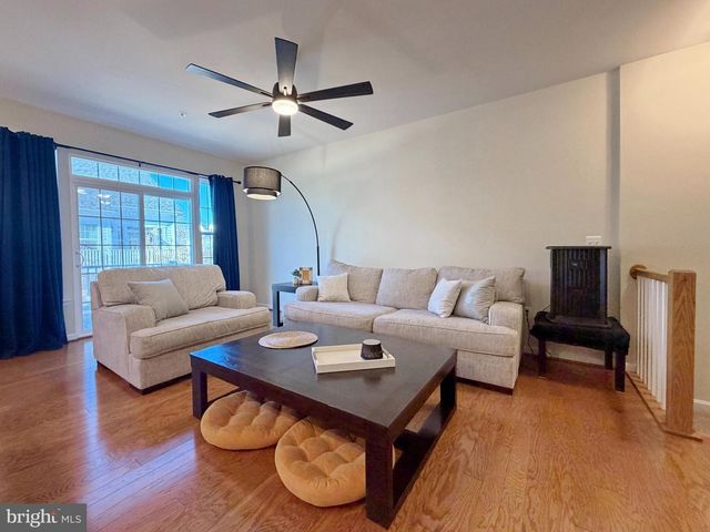 61 STEEPLECHASE DR, La Plata, MD 20646