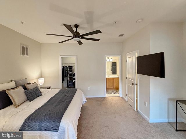 61 STEEPLECHASE DR, La Plata, MD 20646