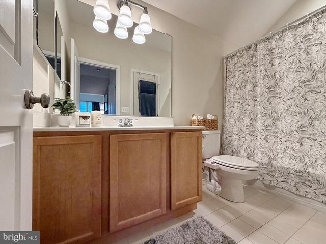 61 STEEPLECHASE DR, La Plata, MD 20646