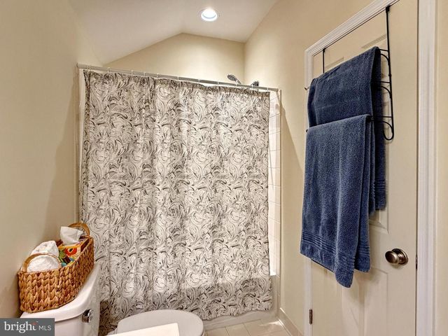 61 STEEPLECHASE DR, La Plata, MD 20646