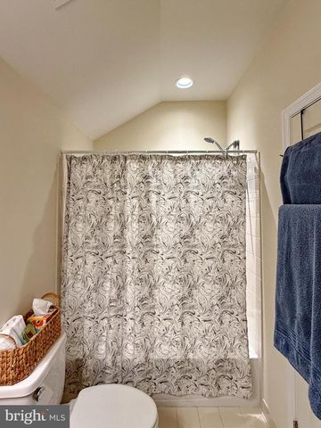 61 STEEPLECHASE DR, La Plata, MD 20646