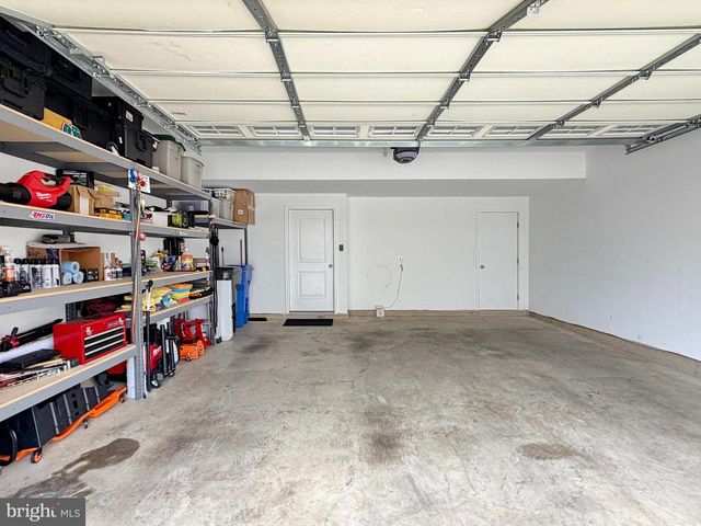 61 STEEPLECHASE DR, La Plata, MD 20646