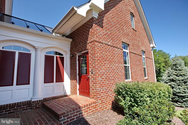 61 STEEPLECHASE DR, La Plata, MD 20646