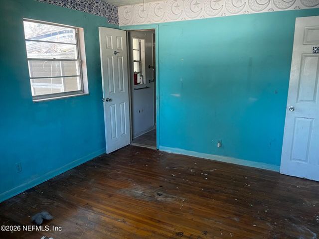 211 SATURN Lane N, Orange Park, FL 32073