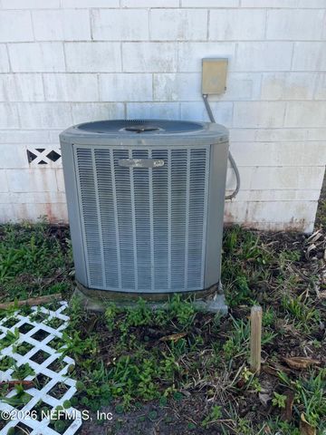 211 SATURN Lane N, Orange Park, FL 32073