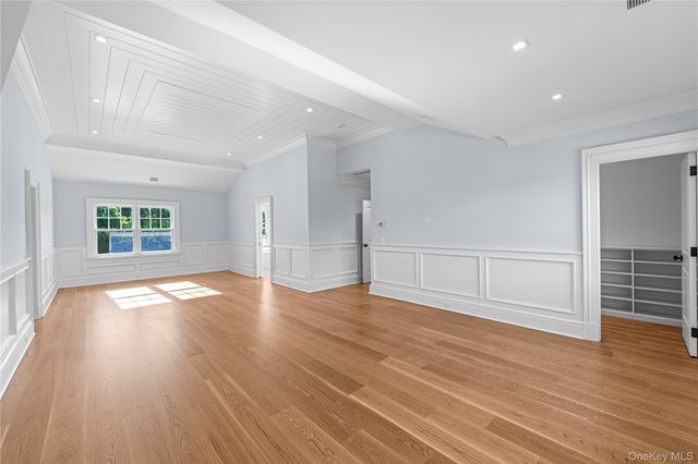 5 Michaels Way, Westhampton Beach, NY 11978