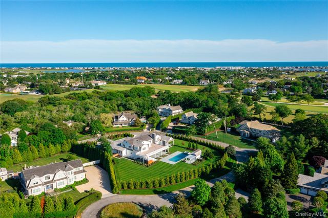 5 Michaels Way, Westhampton Beach, NY 11978