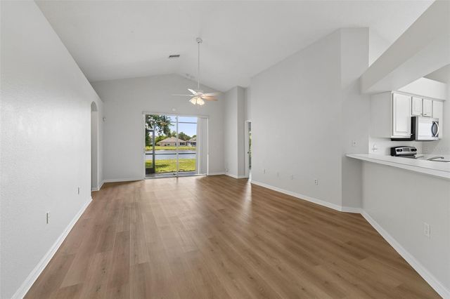 2222 ROANOKE SPRINGS DRIVE, Ruskin, FL 33570