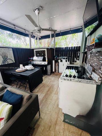 2808 SE 15th Road 23, Homestead, FL 33035