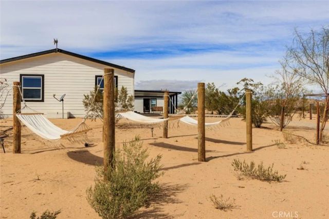 58770 Gerrie Lane, Landers, CA 92285