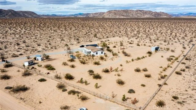 58770 Gerrie Lane, Landers, CA 92285