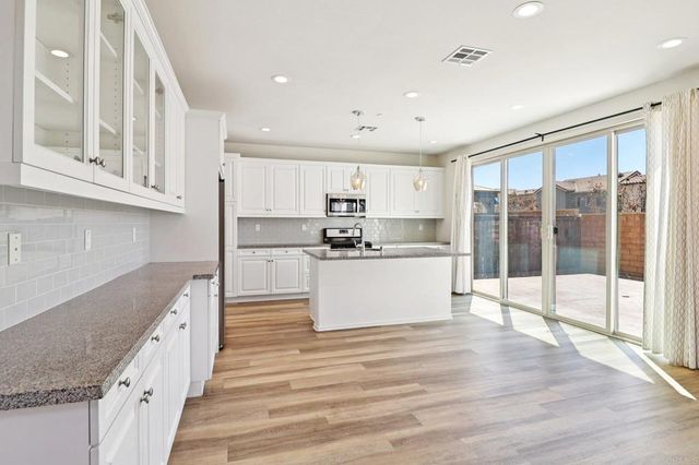 1006 Camino Marcela, Chula Vista, CA 91913