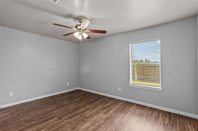 113 Green Isle Avenue 113, Dickinson, TX 77539