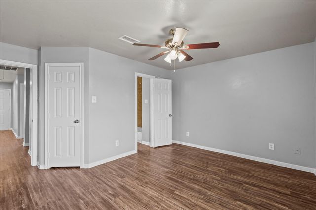 113 Green Isle Avenue 113, Dickinson, TX 77539