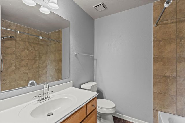 113 Green Isle Avenue 113, Dickinson, TX 77539