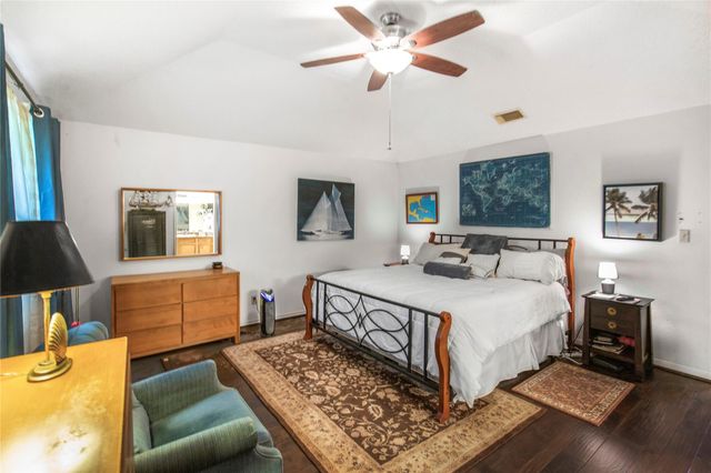 2007 Diane Street, Pinehurst, TX 77362