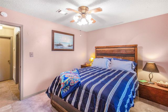 2007 Diane Street, Pinehurst, TX 77362