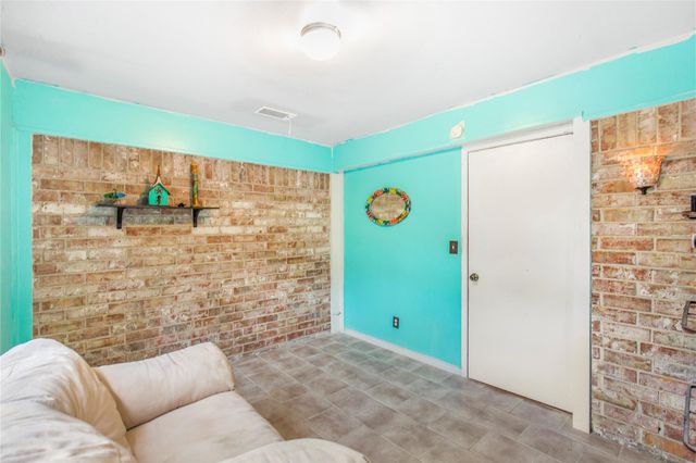 2007 Diane Street, Pinehurst, TX 77362