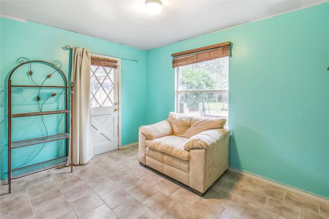 2007 Diane Street, Pinehurst, TX 77362