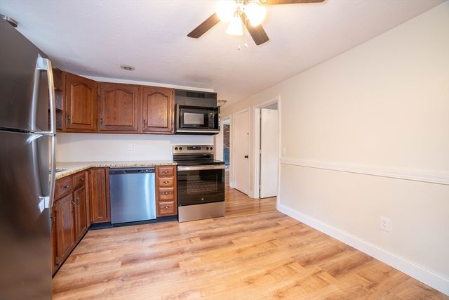 6 Boston Dr, Shrewsbury, MA 01545