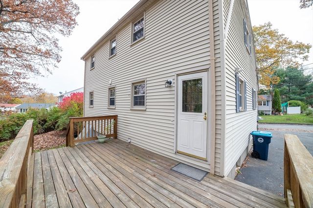 6 Boston Dr, Shrewsbury, MA 01545