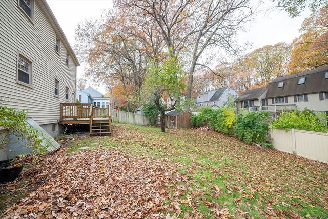 6 Boston Dr, Shrewsbury, MA 01545