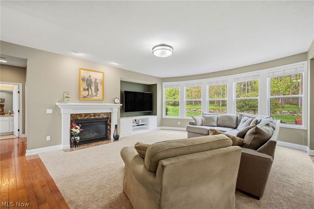 7695 Cottonwood Trail, Chagrin Falls, OH 44023