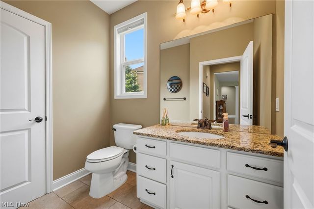 7695 Cottonwood Trail, Chagrin Falls, OH 44023