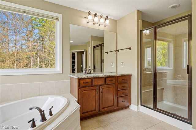 7695 Cottonwood Trail, Chagrin Falls, OH 44023
