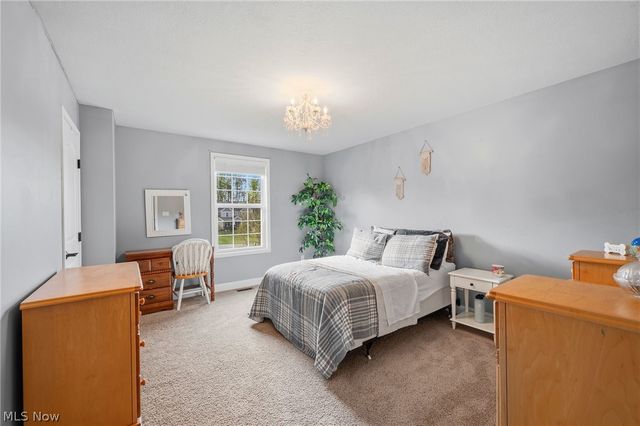 7695 Cottonwood Trail, Chagrin Falls, OH 44023