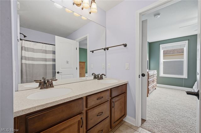 7695 Cottonwood Trail, Chagrin Falls, OH 44023