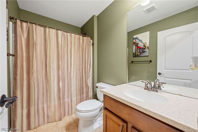 7695 Cottonwood Trail, Chagrin Falls, OH 44023