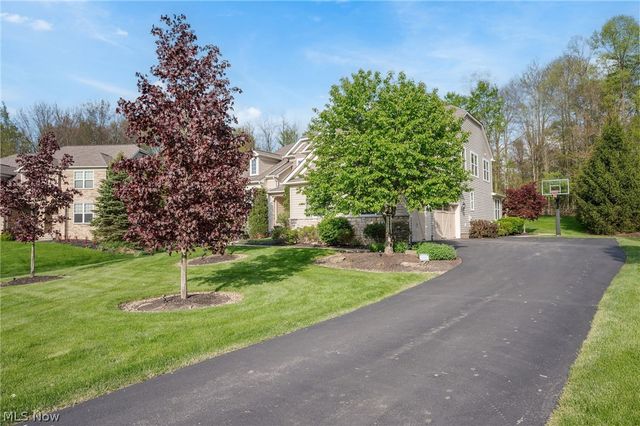 7695 Cottonwood Trail, Chagrin Falls, OH 44023