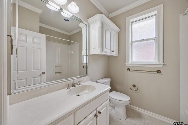 580 Bunker Dr, Tyler, TX 75703