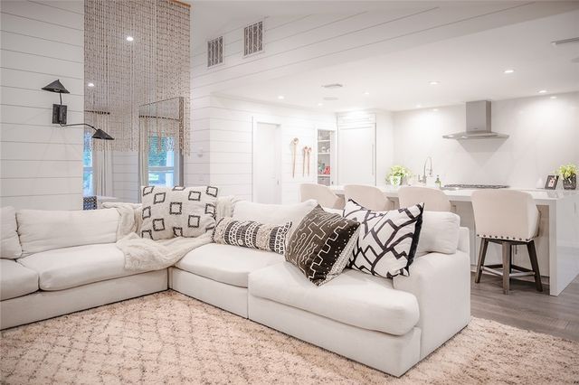 4909 Frederica Road, St Simons Island, GA 31522