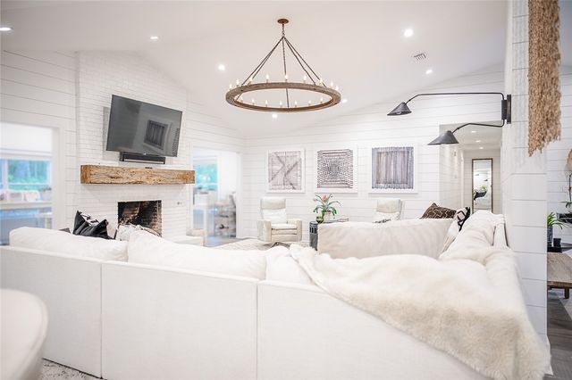 4909 Frederica Road, St Simons Island, GA 31522