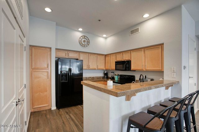 2989 N 44TH Street 1024, Phoenix, AZ 85018