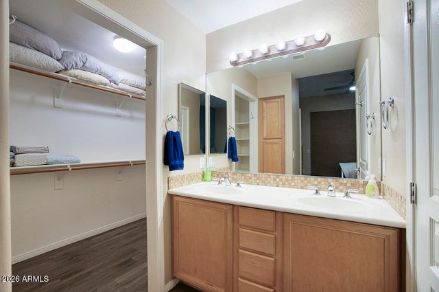 2989 N 44TH Street 1024, Phoenix, AZ 85018