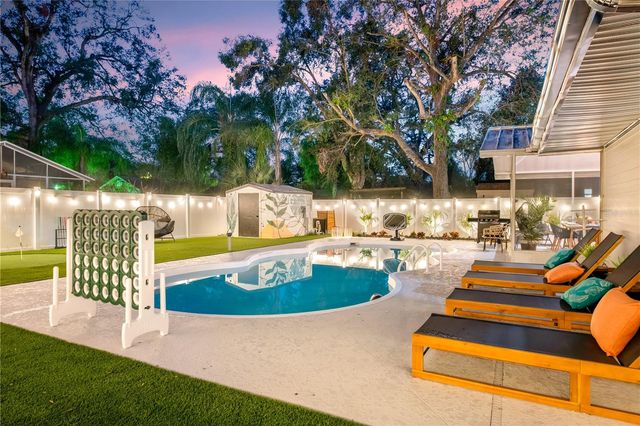 1215 E NORTH STREET, Tampa, FL 33604