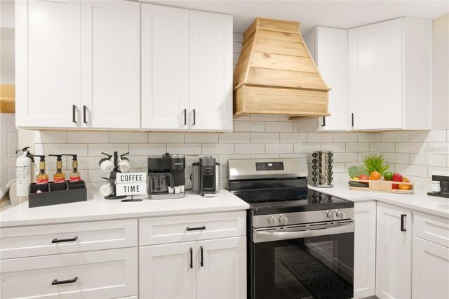 1215 E NORTH STREET, Tampa, FL 33604