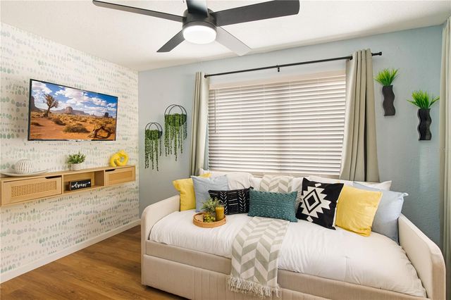 1215 E NORTH STREET, Tampa, FL 33604