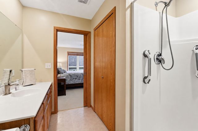 1840 Wyndham Hill Drive, Hastings, MN 55033