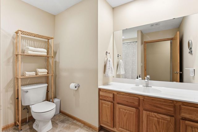 1840 Wyndham Hill Drive, Hastings, MN 55033