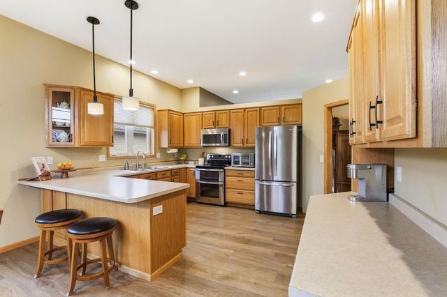 1840 Wyndham Hill Drive, Hastings, MN 55033