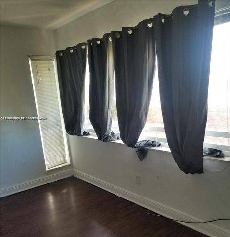 941 NE 169th St 216, North Miami Beach, FL 33162