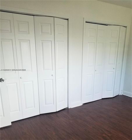 941 NE 169th St 216, North Miami Beach, FL 33162