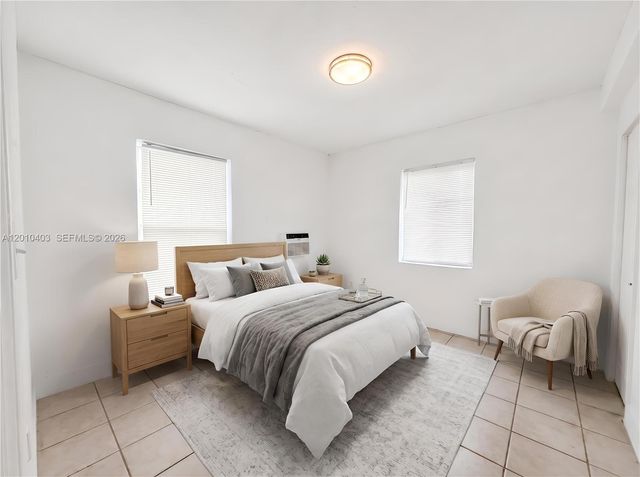 420 NW 10th St 1, Miami, FL 33136
